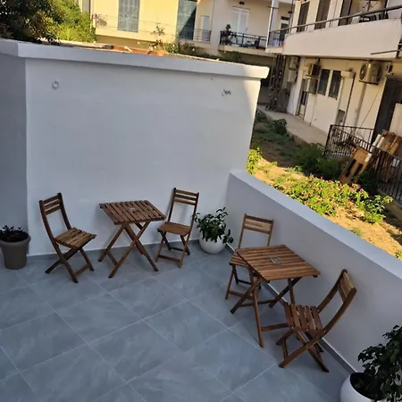 Daedalus Rhodes Center Olive Semi-basement Apartmán Rhodes City