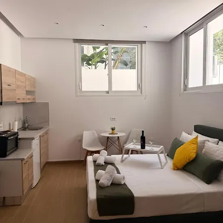 Daedalus Rhodes Center Olive Semi-basement Apartmán
